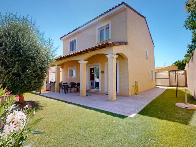 NARBONNE   Villa 4 chambres, piscine, garage, panneaux photo — photo du bien