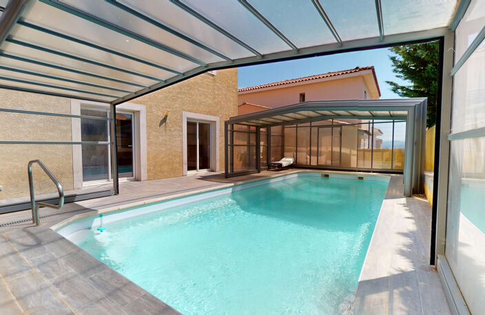 NARBONNE   Villa 4 chambres, piscine, garage, panneaux photo — photo 4