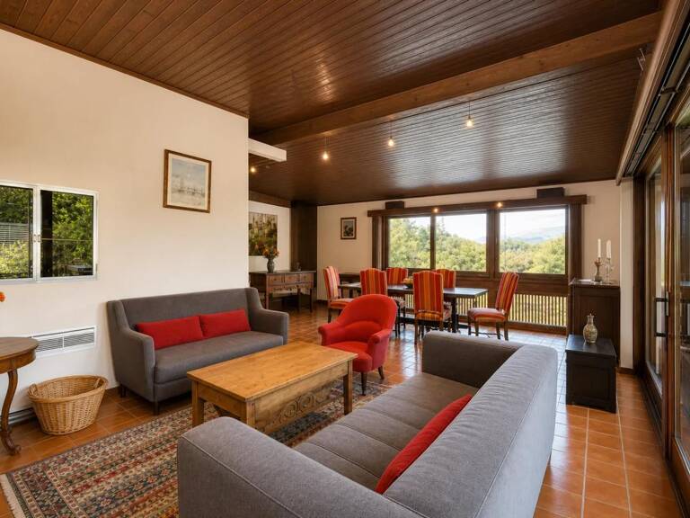 Maison d'architecte 7 pièces de 190 m² à Alby-sur-Chéran — photo 1