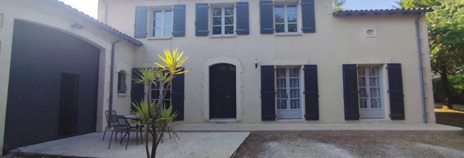 Maison 9 Pièces 200 m² à vendre à Linars (16730)