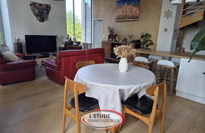 LE PELLERIN : Bien atypique et de charme au calme de son env — photo 4