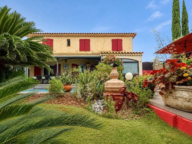 Maison de 6 pièces de 147 m² à La Cadière-d'Azur — photo 1