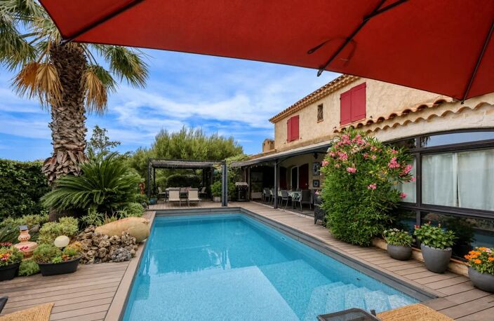 Maison de 6 pièces de 147 m² à La Cadière-d'Azur — photo 4