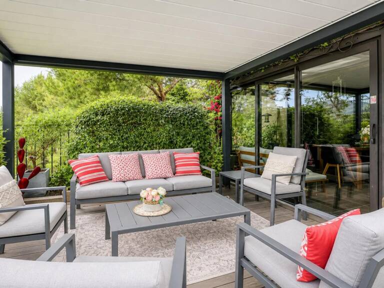 Maison de 6 pièces de 147 m² à La Cadière-d'Azur — photo 1