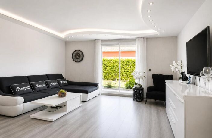 Maison de 7 pièces de 113 m² à Les Roches-de-Condrieu — photo 2