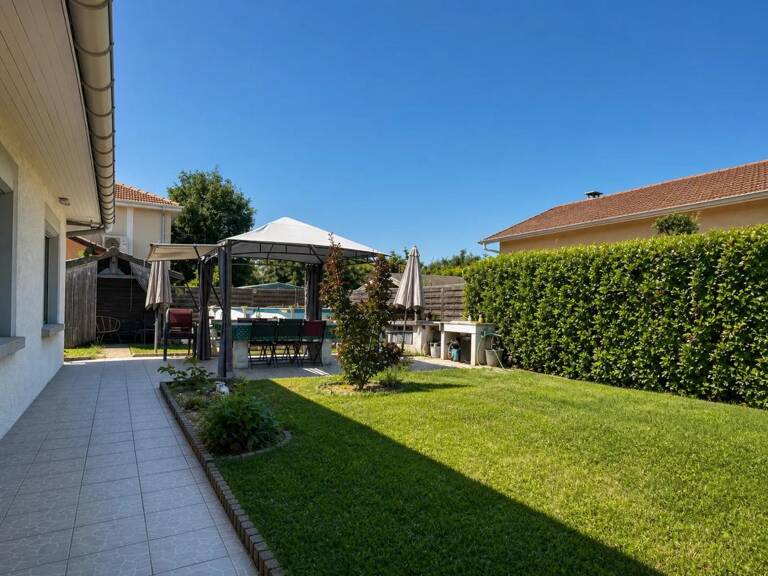 Maison de 7 pièces de 113 m² à Les Roches-de-Condrieu — photo 1