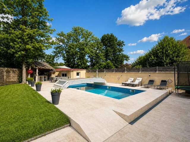 Maison de 7 pièces de 230 m² à Dammarie-les-Lys — photo du bien