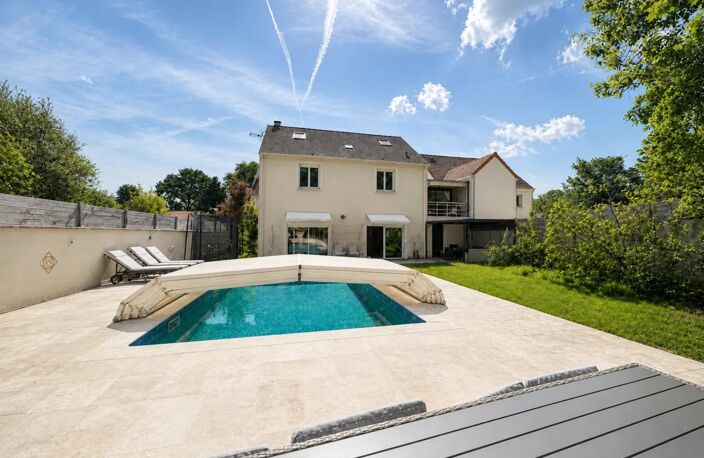 Maison de 7 pièces de 230 m² à Dammarie-les-Lys — photo 2