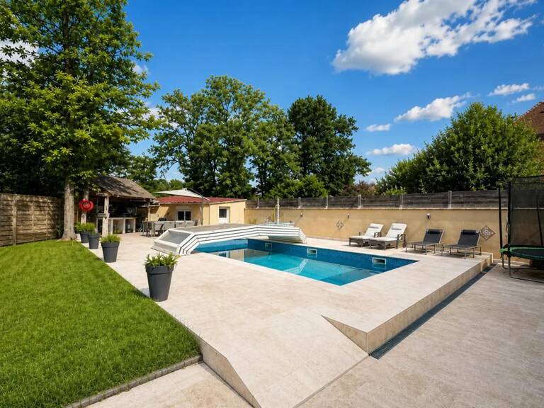 Maison de 7 pièces de 230 m² à Dammarie-les-Lys — photo 1