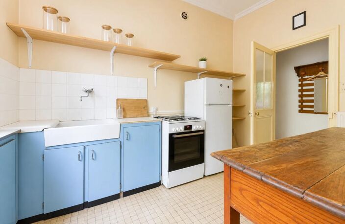 Appartement 2 pièces de 49 m² à Nantes quartier Talensac avec cour arborée — photo 5