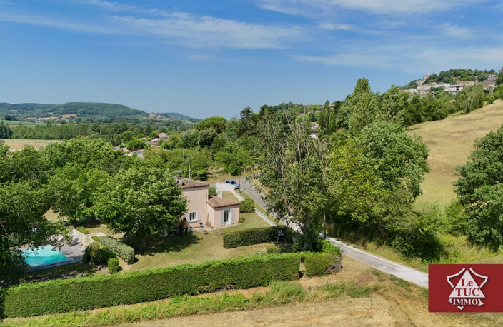 Maison contemporaine avec piscine et jardin — photo 3