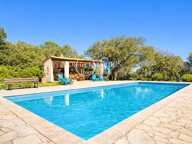 BASTIDE DE CARACTÈRE – 422 M² HABITABLES AVEC 6 LOGEMENTS INDÉPENDANTS, PISCINE ET TERRAIN DE 15 555 M² — photo 3