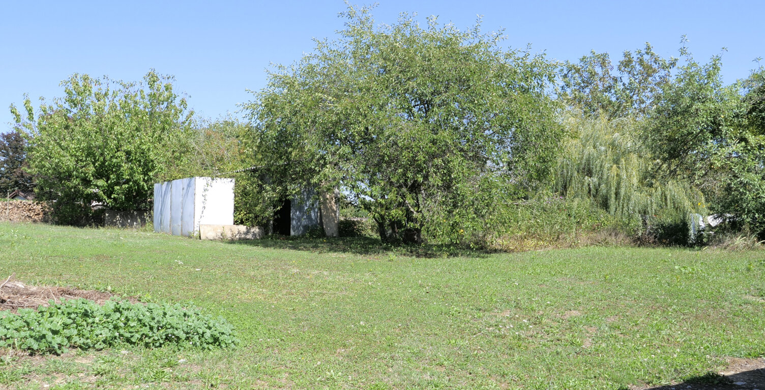 01160 DRUILLAT : Terrain à bâtir — photo 1