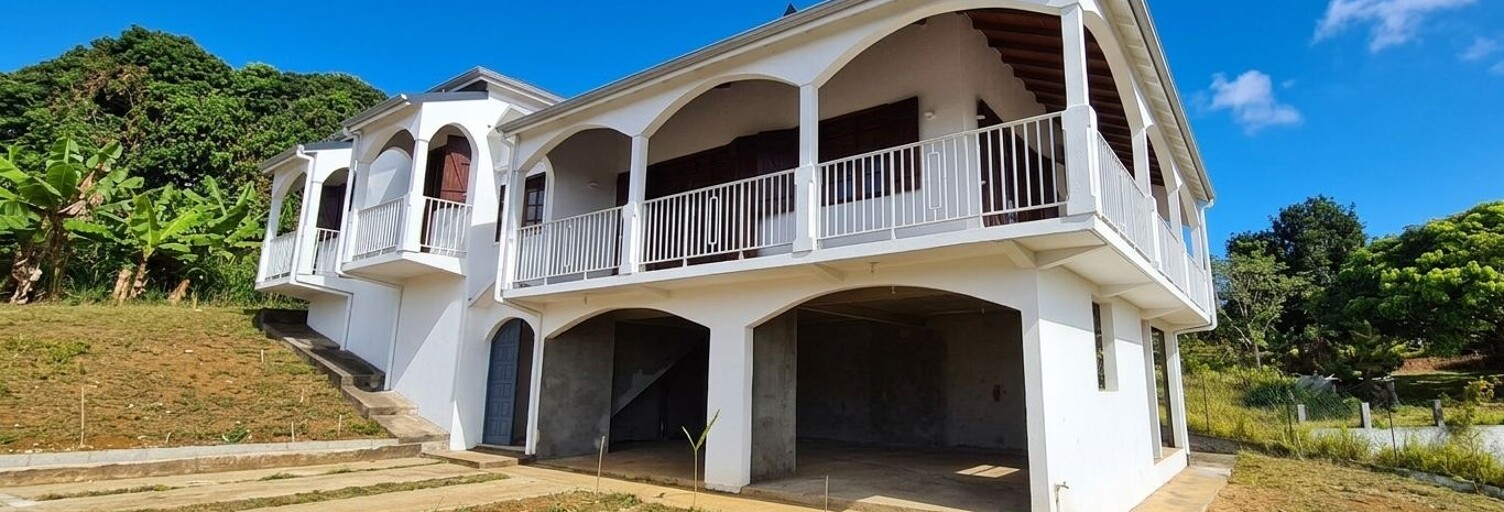 Maison 4 Pièces 132 m² à louer à Lamentin (97129)