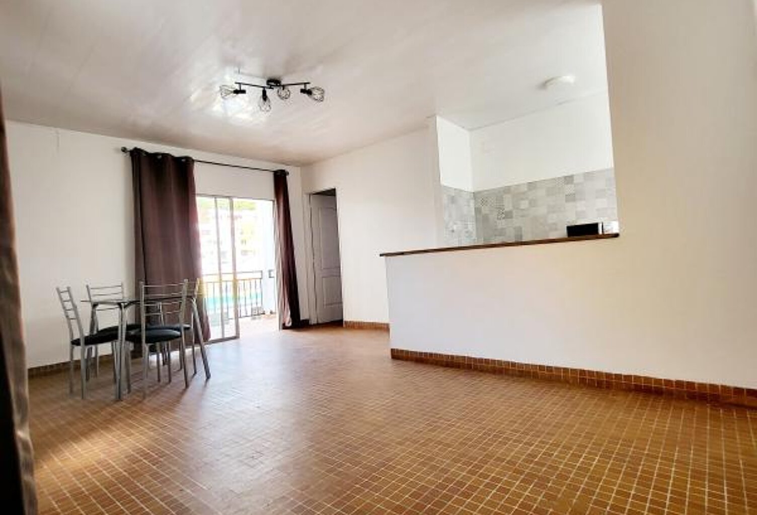 Appartement T2 meublé à louer au Marin — photo 1