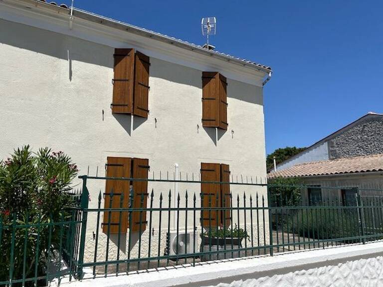 Sainte-Radegonde, maison ancienne en viager occupé — photo 1