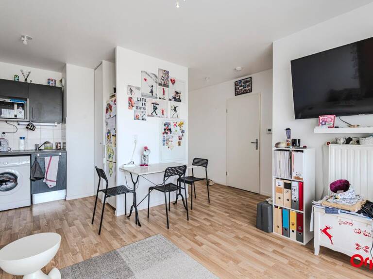Appartement T2 vendu loué – Résidence récente avec ascenseur Cormontreuil — photo 1