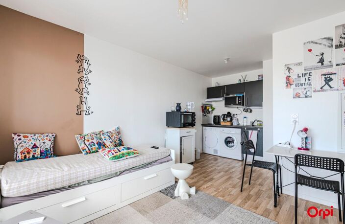 Appartement T2 vendu loué – Résidence récente avec ascenseur Cormontreuil — photo 3