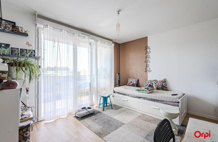 Appartement T2 vendu loué – Résidence récente avec ascenseur Cormontreuil — photo 5