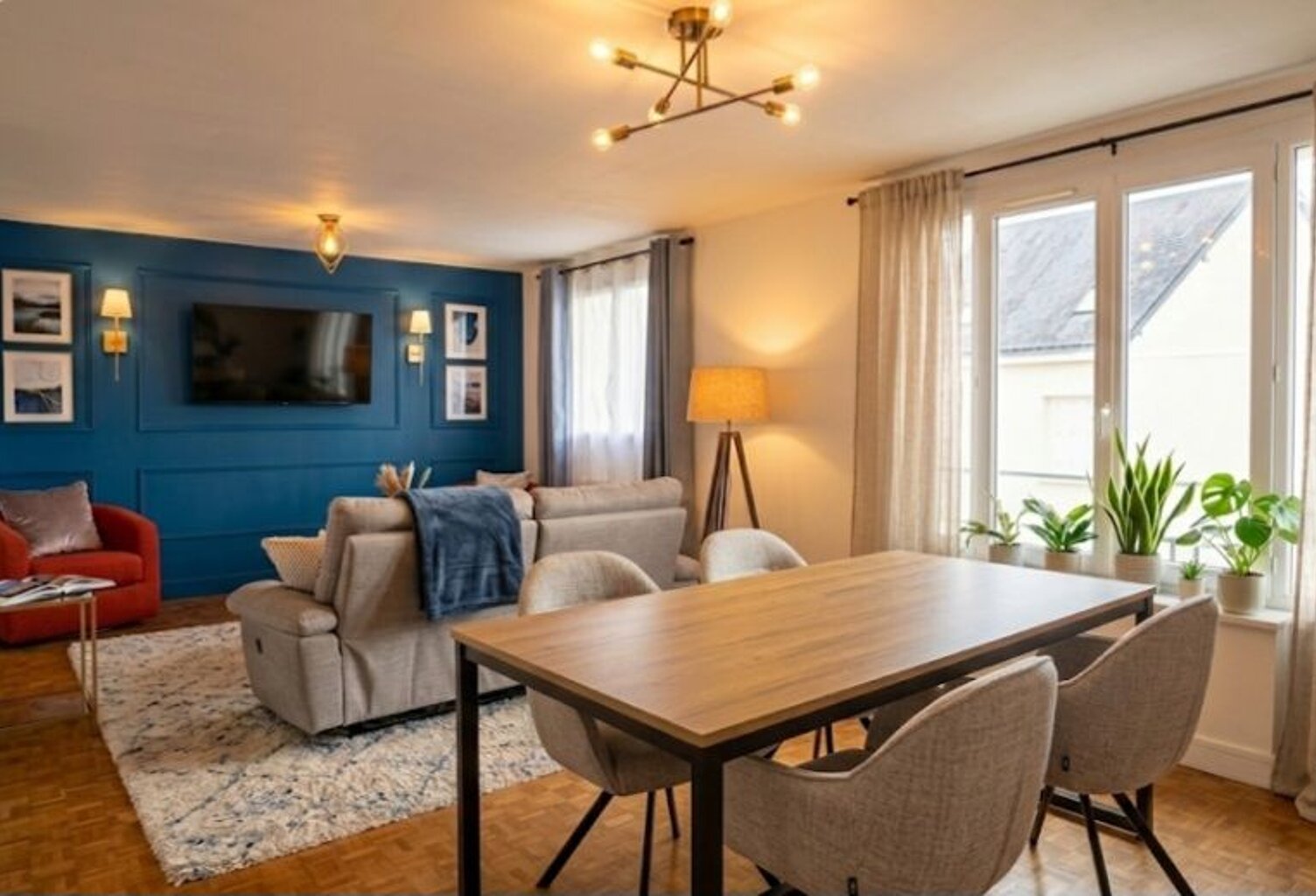 Appartement de 98 m2 entièrement rénové sur REIMS — photo 1