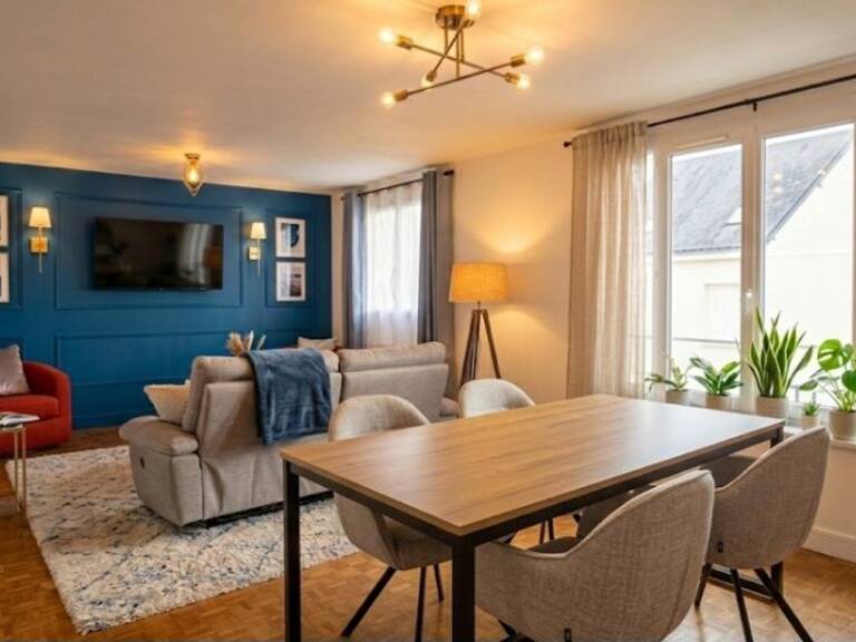 Appartement de 98 m2 entièrement rénové sur REIMS — photo 1
