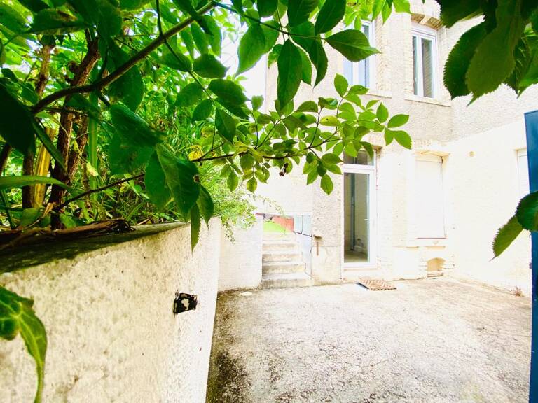 Maison À Vendre secteur Luton — photo 1