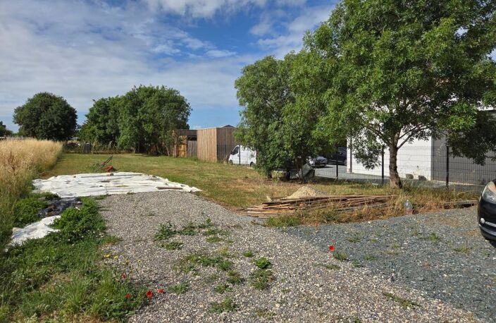   Rare sur le secteur ! Terrain à bâtir de 1 339 m² – Saint-Laurent-de-la-Prée — photo 3