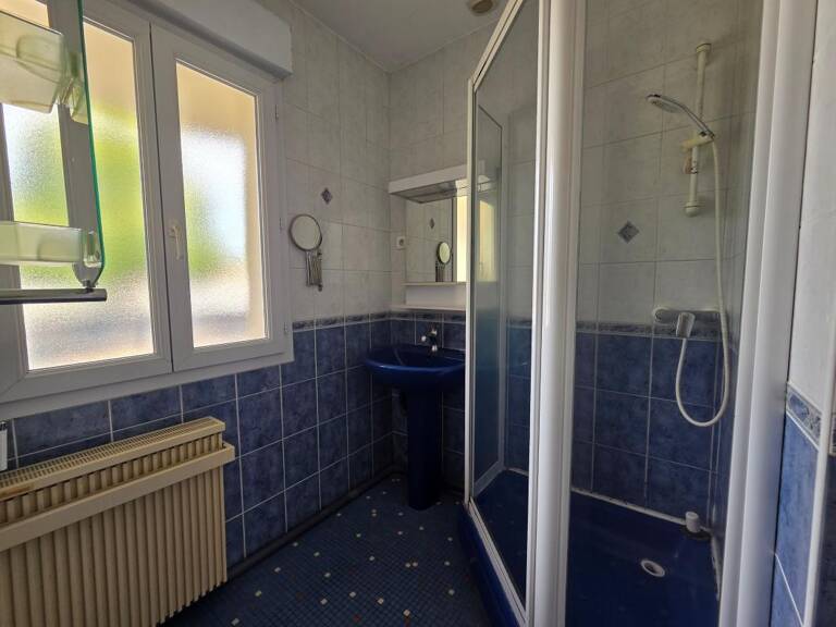 Maison idéale pour une famille ! Ecoles et infrastructures sportives accessibles à pieds — photo 1