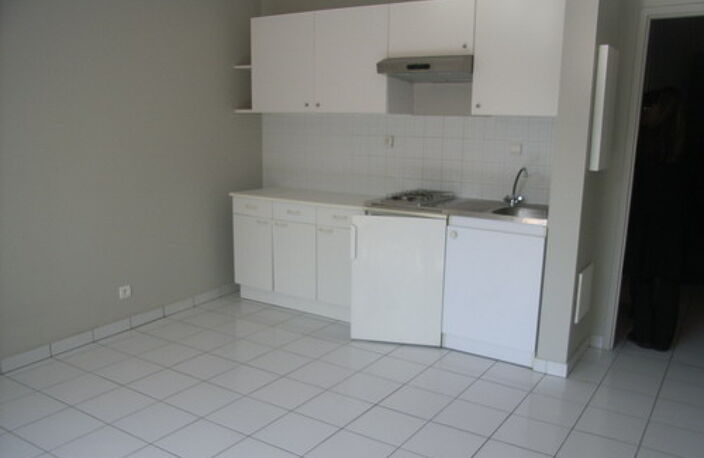 LOCATION STUDIO RODEZ SANS FRAIS D'AGENCE — photo 3