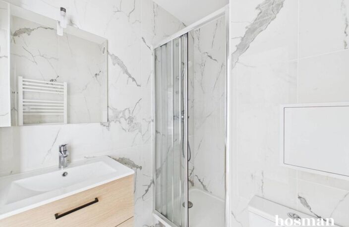 Appartement studio de 35 m² avec balcon - Rue Chauvelot, Paris — photo 5