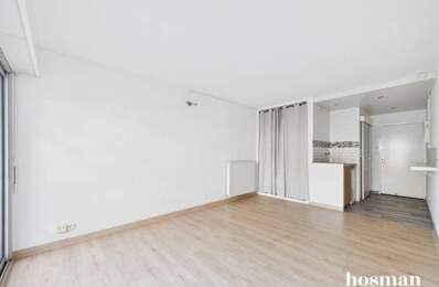 Superbe appartement 1 pièce / Studio de 24 m² avec balcon - Cours De L'Yser, Bordeaux — photo du bien