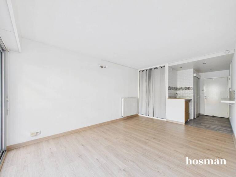 Superbe appartement 1 pièce / Studio de 24 m² avec balcon - Cours De L'Yser, Bordeaux — photo 1