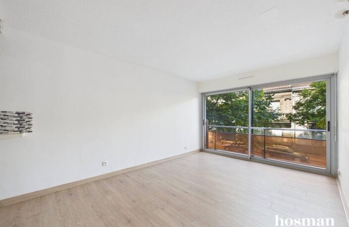 Superbe appartement 1 pièce / Studio de 24 m² avec balcon - Cours De L'Yser, Bordeaux — photo 3