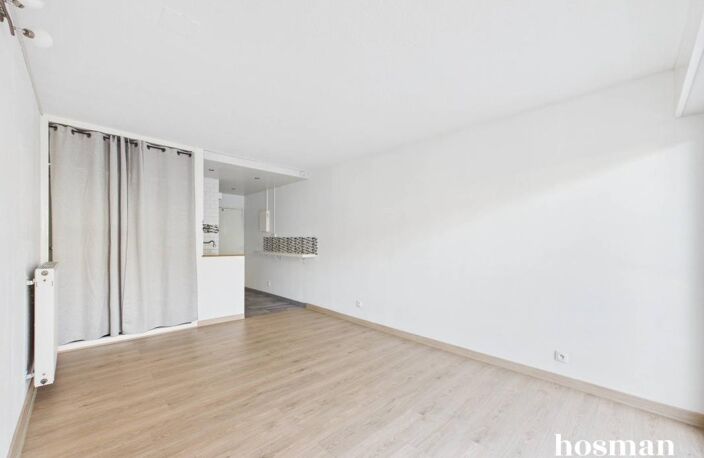 Superbe appartement 1 pièce / Studio de 24 m² avec balcon - Cours De L'Yser, Bordeaux — photo 5