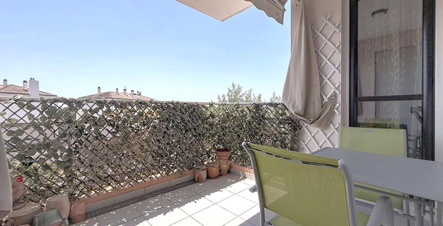 Appartement À Vendre — photo 1