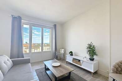 Appartement 3 pièces 700 €