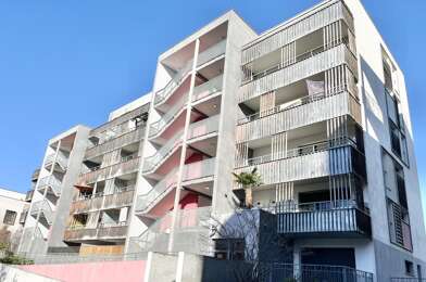 Appartement 3 pièces 830 €