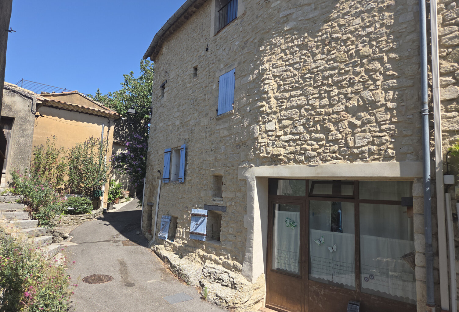 Maison de village en vente à Saint-Martin-De-Castillon — photo 1