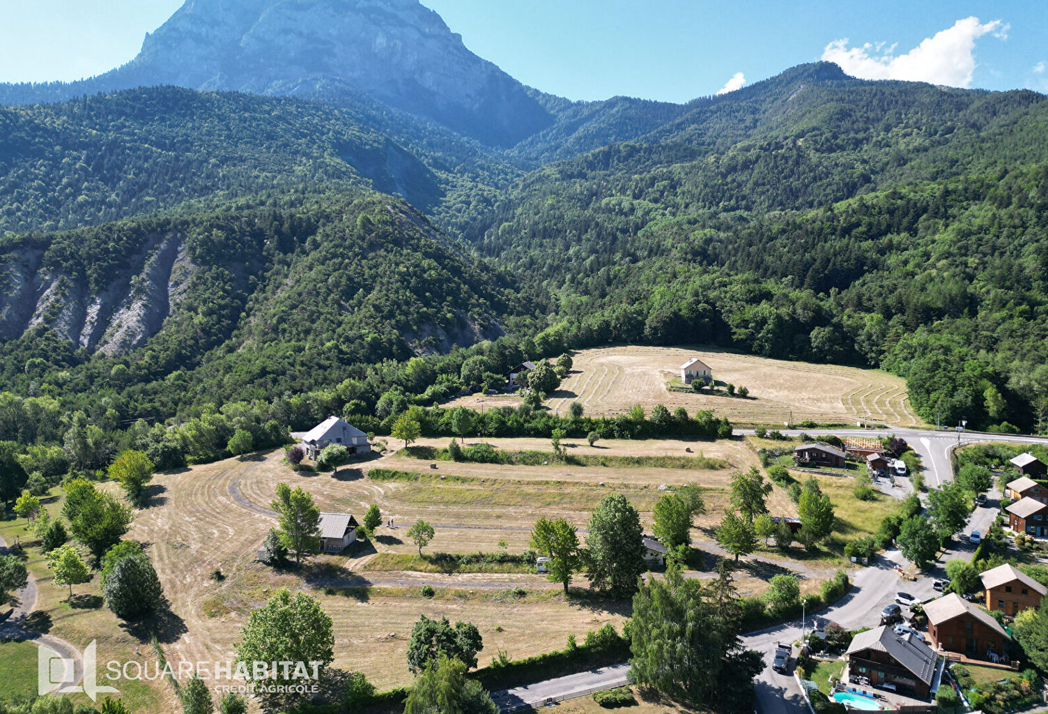 LOTISSEMENT D'EXCEPTION AU BORD DU LAC DE SERRE-PONÇON AU PRE D'EMERAUDE — photo 1