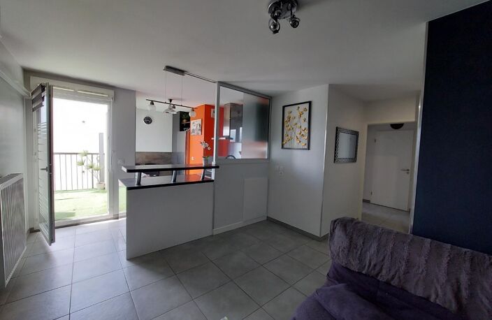 Location appartement 3 pièces 59 m² à Villeurbanne (69100) — photo 2