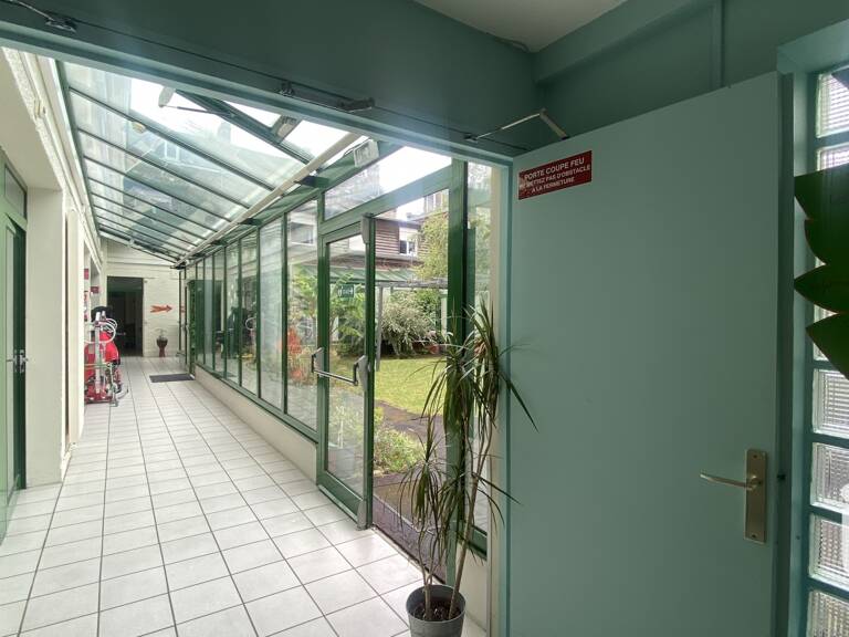 Vente Immeuble 1 450 m&sup2; — photo 1