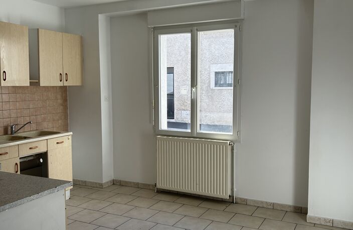 Vente Maison de ville 4 pièces — photo 2
