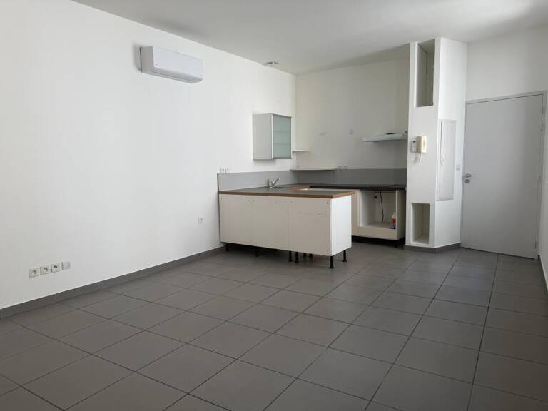 Appartement À Louer — photo 1