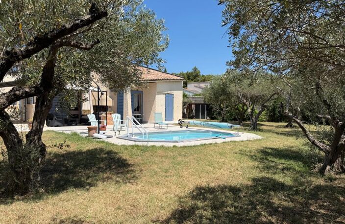 Beaucaire- Maison tradionnelle 4 chambres — photo 2