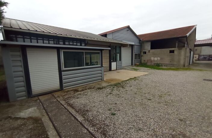 Vaulx en velin Village- Locaux Professionnels, 400m², sur terrain 718m² — photo 5
