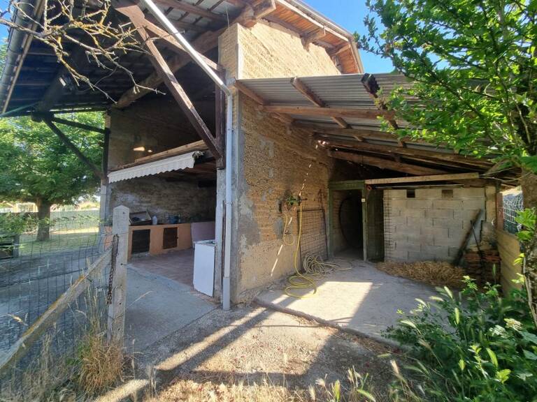 À vendre – Projet de rénovation ou logement clé en main – Chatonnay — photo 1