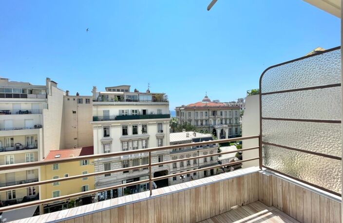 Carré d’Or – Rue de France - Balcon Sud, Aperçu Mer & Parking — photo 2