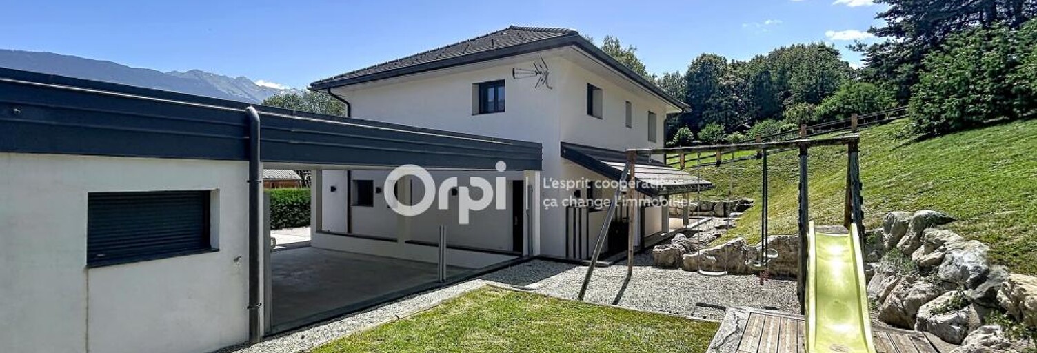 Maison 4 Pièces 119 m² à louer à Mercury (73200)