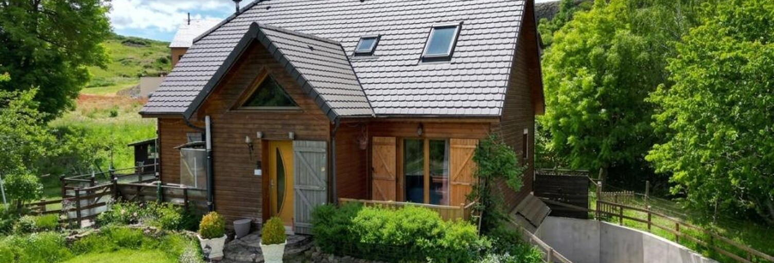 Maison 4 Pièces 95 m² à vendre à Saint-Urcize (15110)