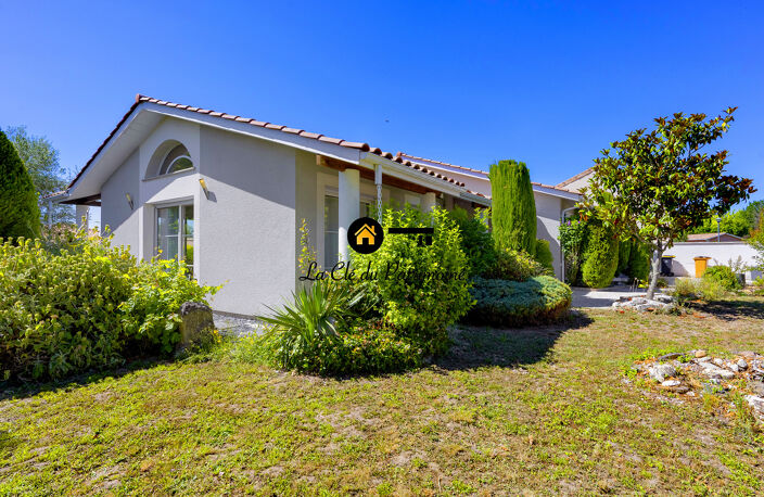 MAISON DE PLAIN PIED 4 PIECES - 118 m2 -  PISCINE -GARAGE- T — photo 3